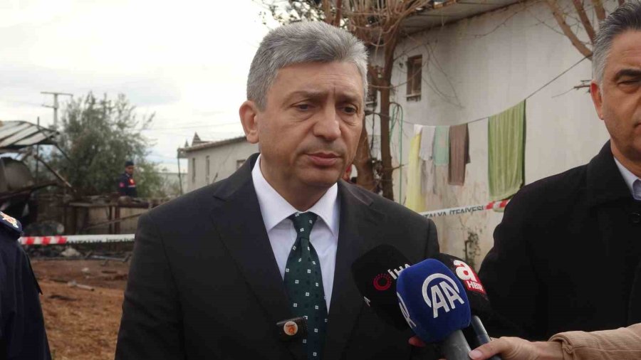 Antalya’da Yangın Faciası Sera İşçisi Anne Ve 5 Çocuğu Hayatını Kaybetti