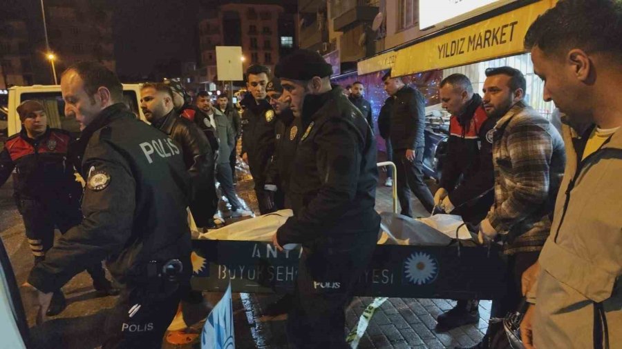 Market Tartışmasında Cinayete Kurban Giden 19 Yaşındaki Gencin Cenazesi Morgdan Alındı