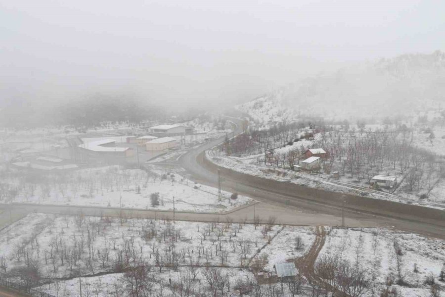 Hadim’de Kar Yağışı Başladı