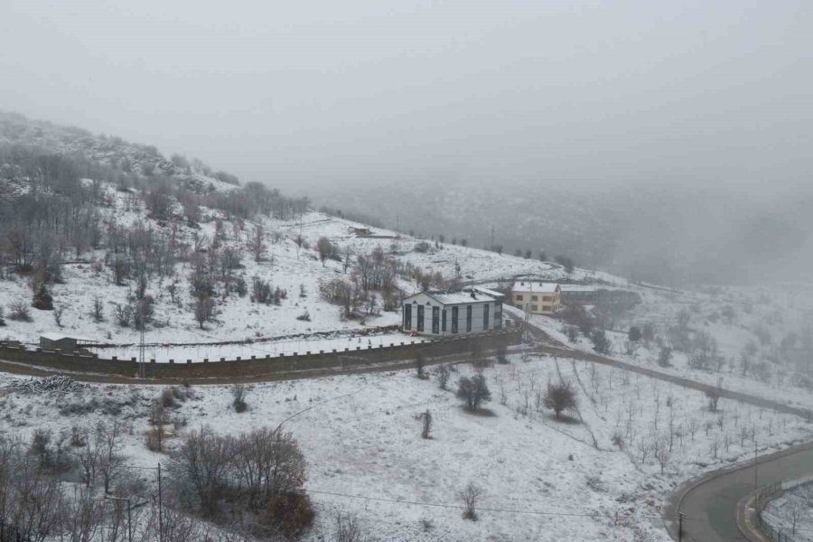 Hadim’de Kar Yağışı Başladı
