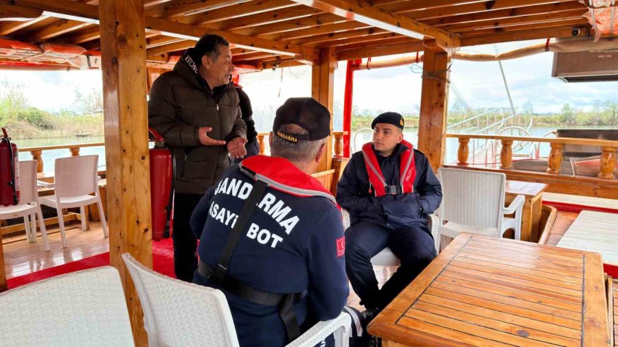 Manavgat’ta Jandarmadan Deniz Ve Irmakta Bayram Mesaisi