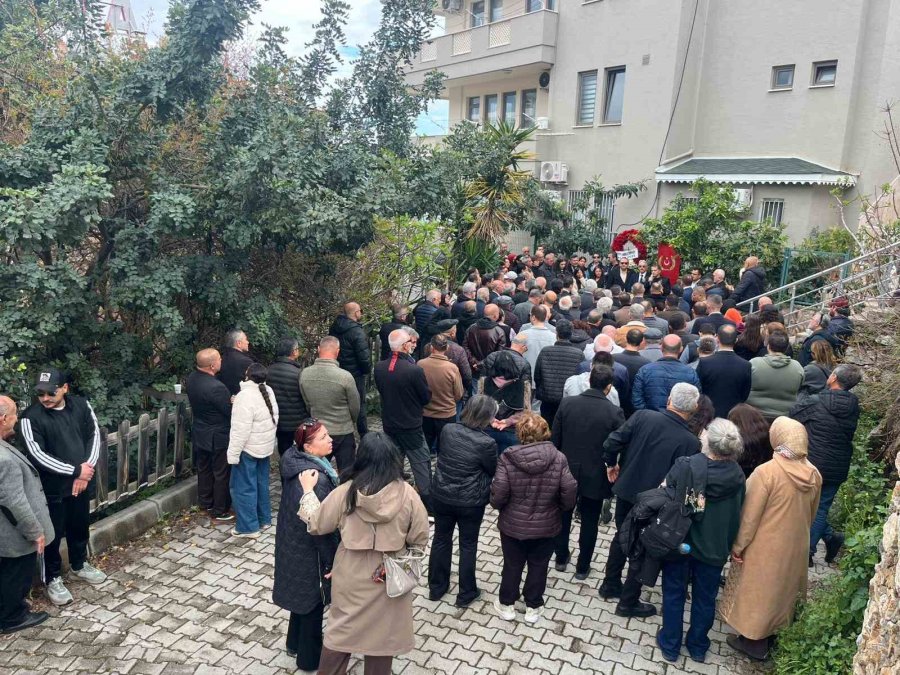 Hayatını Kaybeden Gazeteci Fazıl Tunç Son Yolculuğuna Uğurlandı