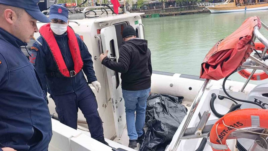 Kayıp Olarak Aranan 29 Yaşındaki Öğretmen Adayının Irmakta Cansız Bedeni Bulundu