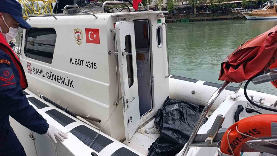 Kayıp Olarak Aranan 29 Yaşındaki Öğretmen Adayının Irmakta Cansız Bedeni Bulundu