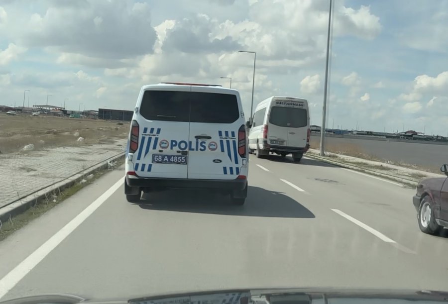 Aksaray’da Nefes Kesen Şüpheli Polis Kovalamacası Kamerada: 3 Gözaltı