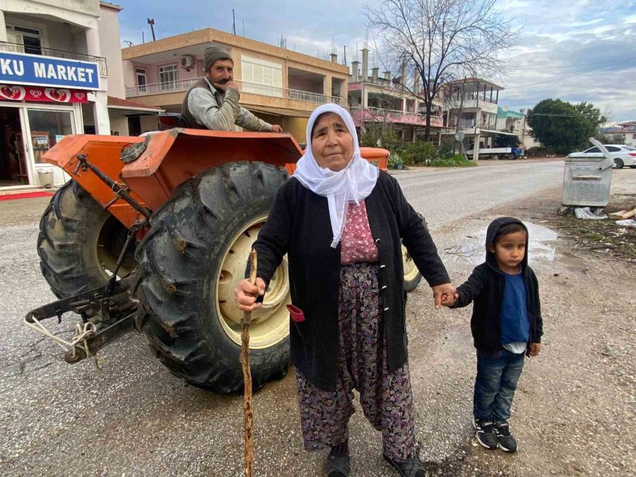 Taşımalı Eğitimde Servis İhalesine Giren Olmadı, Traktör Ve Motosikletler Okul Servisi Oldu