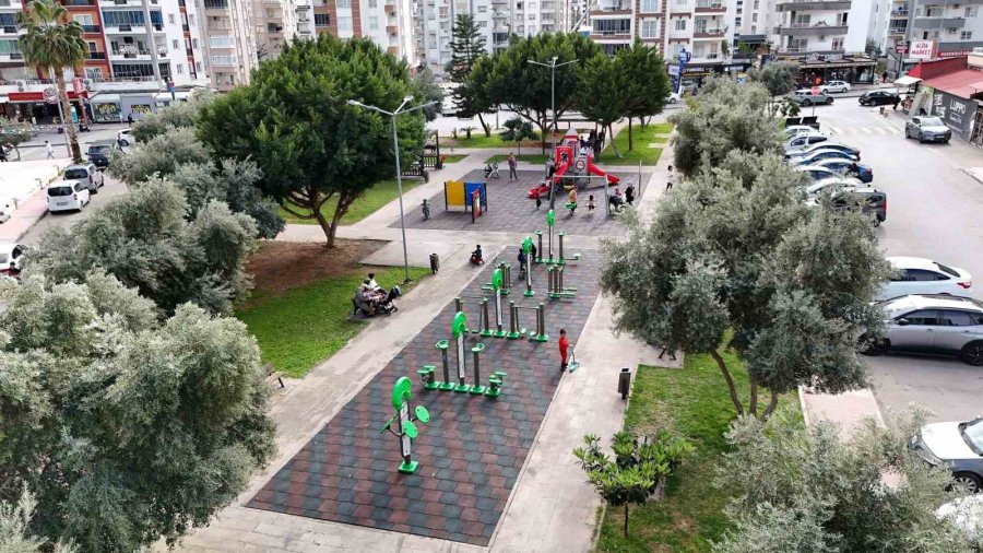 Mezitli’de Parklar Yenileniyor, Yaşam Alanları Güçleniyor