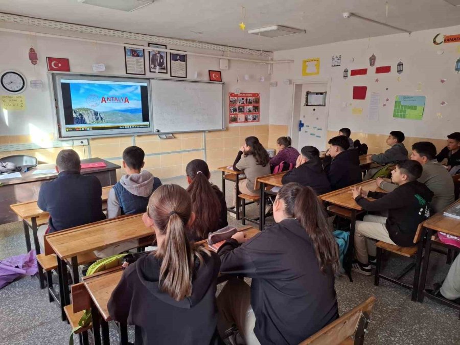 Öğrencilerin Bu Haftaki Dersi: Yeşil Antalya