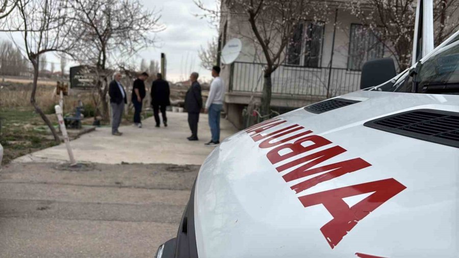 Kızı Ve Damadı Tarafından Evinde Ölü Bulundu