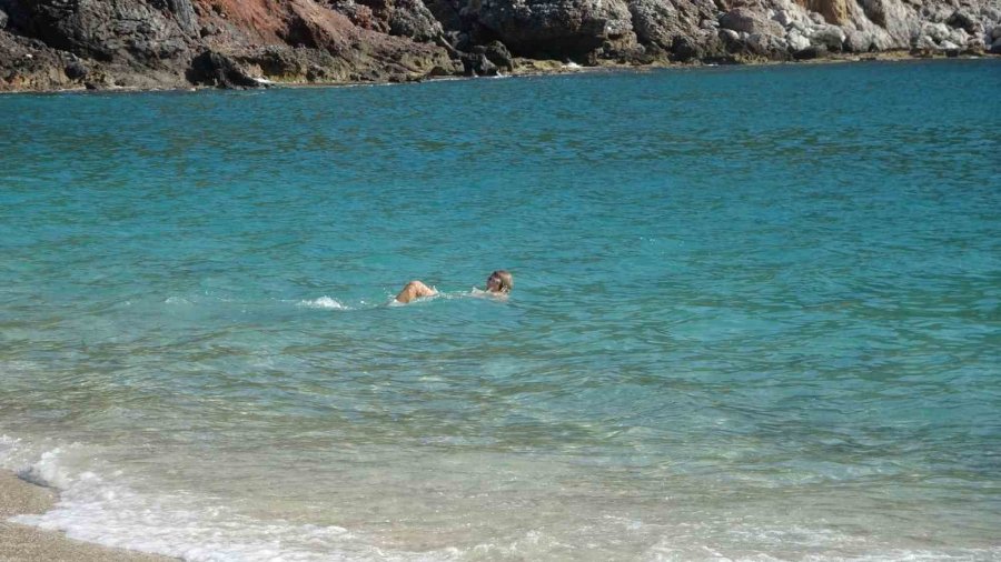 Alanya’da Mart Ayında Deniz Keyfi