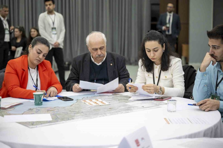 Mersin’de Kıyı Kentleri İçin Kritik Çalıştay Düzenlendi