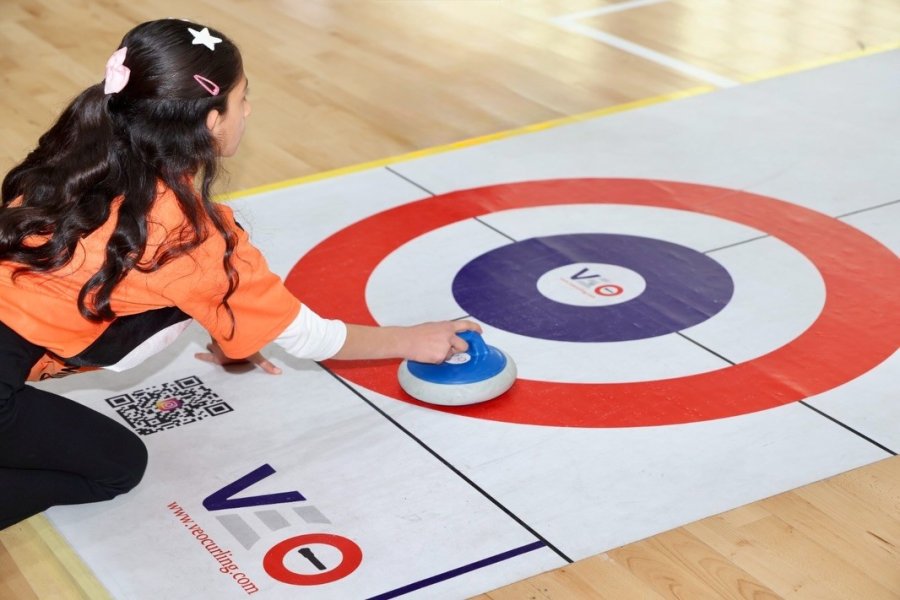 Niğde’de Floor Curlıng Heyecanı Yaşandı