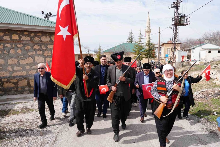 Torosların Zirvesinde 106 Yıl Sonra Milli Mücadele Ruhuyla Yürüdüler