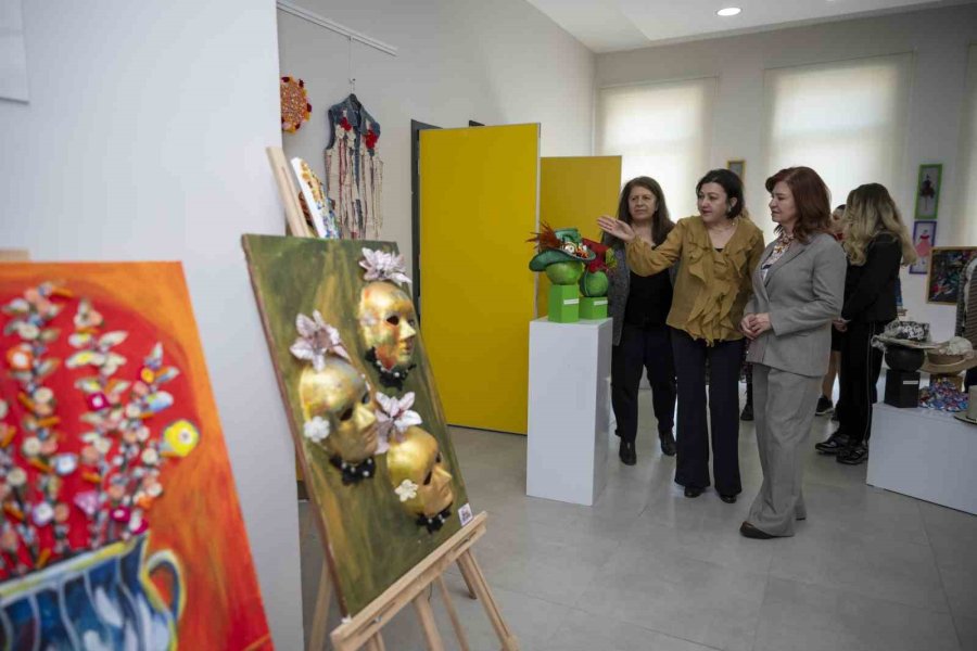 Minik Yetenekler Sahne Aldı, Bahar Şenliği Renkli Geçti