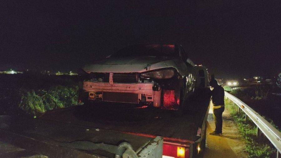 Antalya’da Otomobil Sulama Kanalına Uçtu, Sürücüsü Kayıplara Karıştı