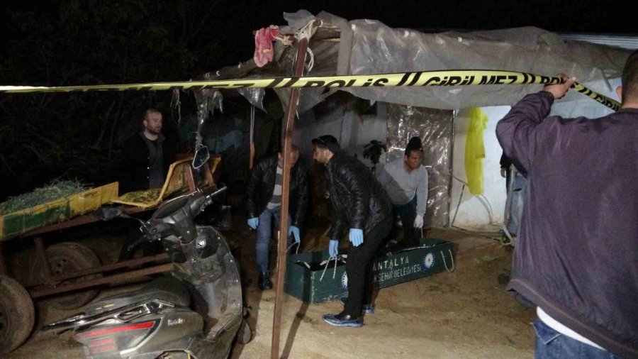 Genç Kadın Evde Silahla Göğsünden Vurulmuş Halde Ölü Bulundu