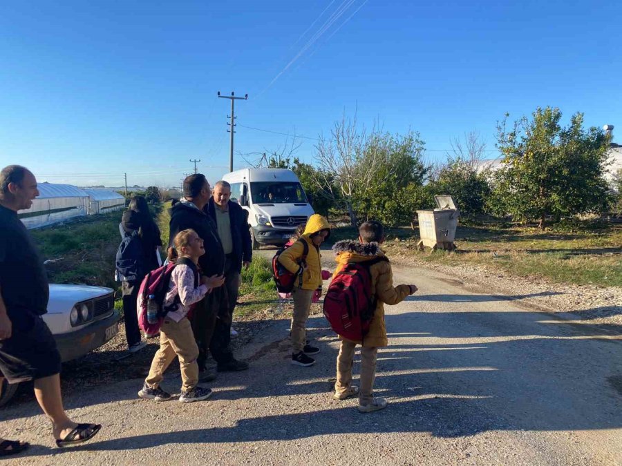 Traktör Kasalarında Eğitim Yolculuğunda Mutlu Son