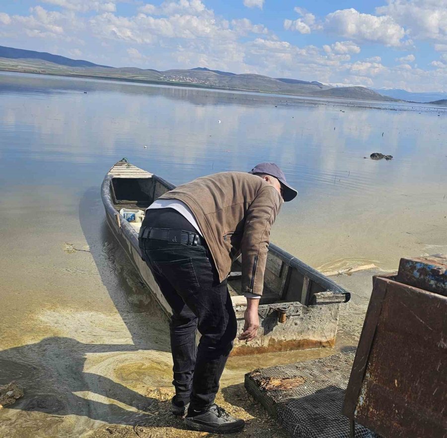 Çavuşçu Gölü Çatlamış Topraktan Göl Görünümüne Kavuşmaya Başladı