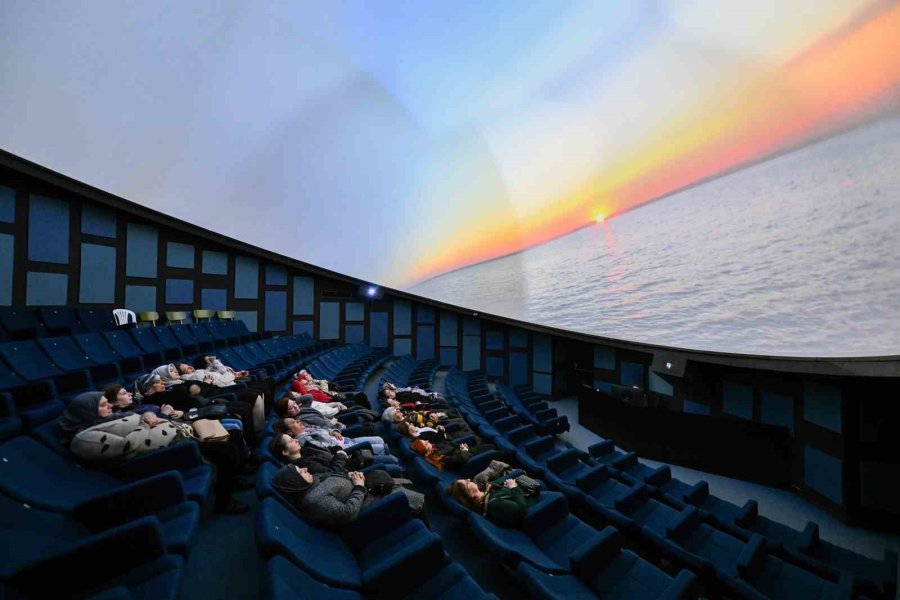 Mersin’de Tekstil Atıkları Kadın Emeğiyle Yeniden Hayat Buluyor