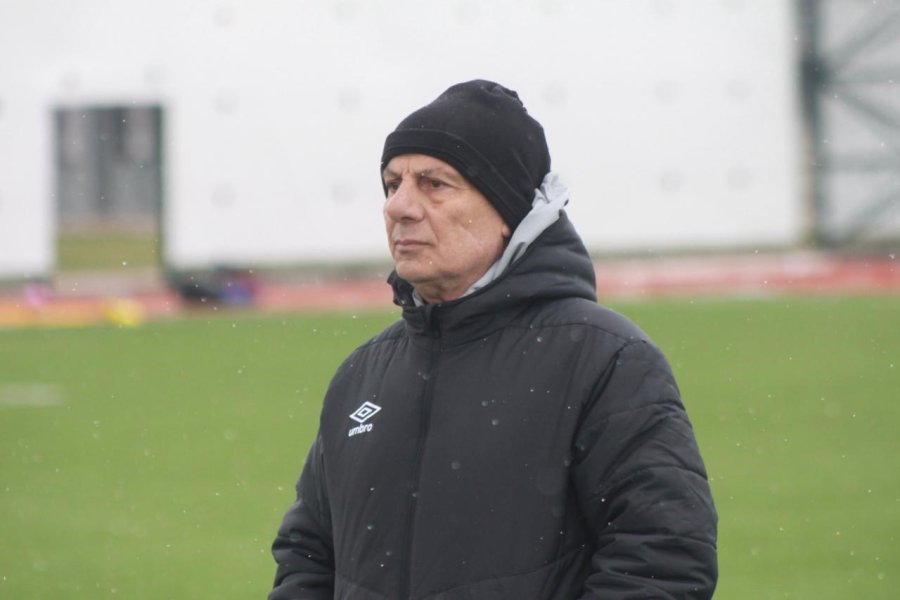 Niğde Belediyespor, Teknik Direktör Adnan Şentürk İle Yollarını Ayırdı