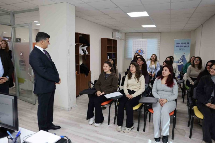 Akdeniz’de Kadınlara Yönelik Seyahat Ve Konaklama Kursu İlgi Görüyor