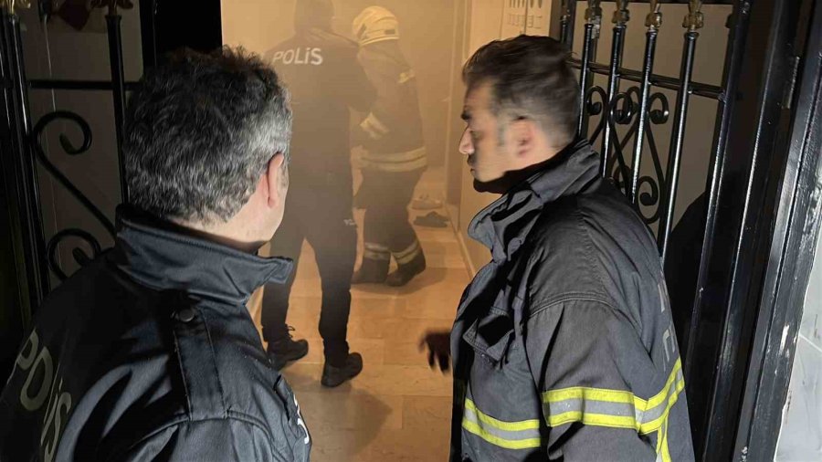 Aksaray’da Apartmanda Yangın Paniği: 6 Kişi Dumandan Etkilendi