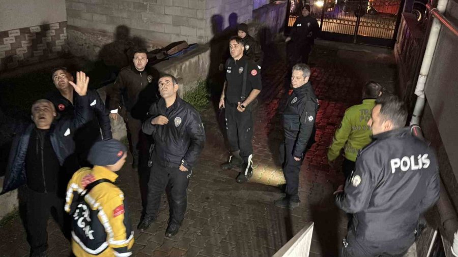 Aksaray’da Apartmanda Yangın Paniği: 6 Kişi Dumandan Etkilendi