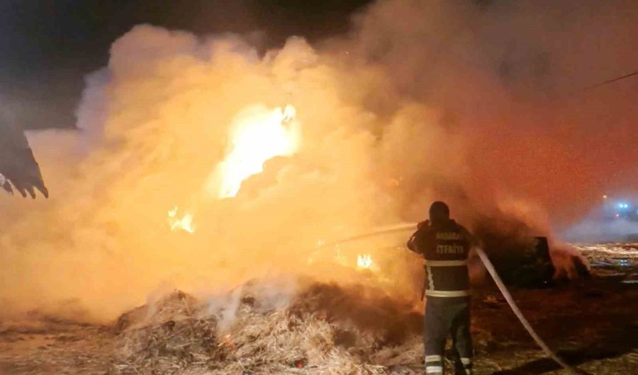Aksaray’da Tonlarca Saman Balyası Alev Alev Yandı: O Anlar Dron Kamerasında