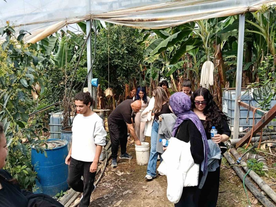 Alanya’da Üniversiteli Öğrencilerden Tropikal Bahçelere Teknik Gezi