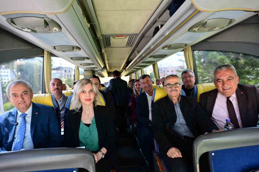 Kocagöz İle Ortak Akılla Yönetilen Kepez’de Hizmet Turu