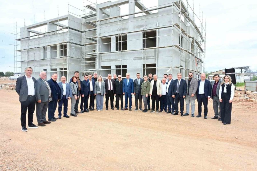 Kocagöz İle Ortak Akılla Yönetilen Kepez’de Hizmet Turu