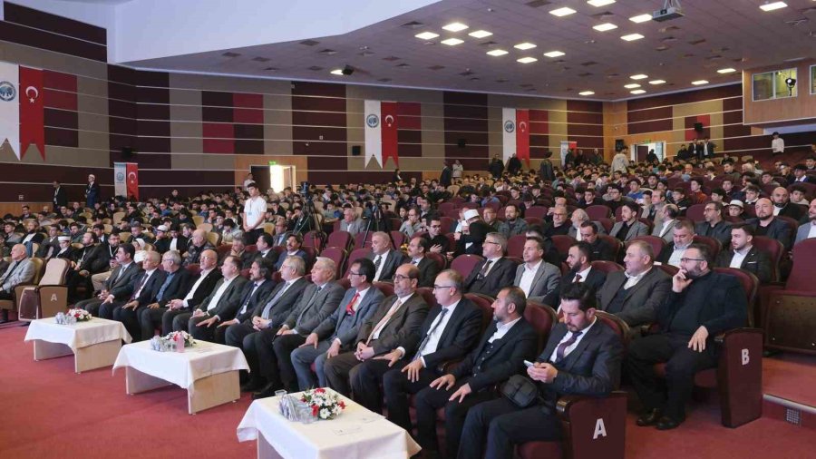 Kur’an-ı Kerim’i Güzel Okuma Yarışması Bölge Finali Karaman’da Yapıldı