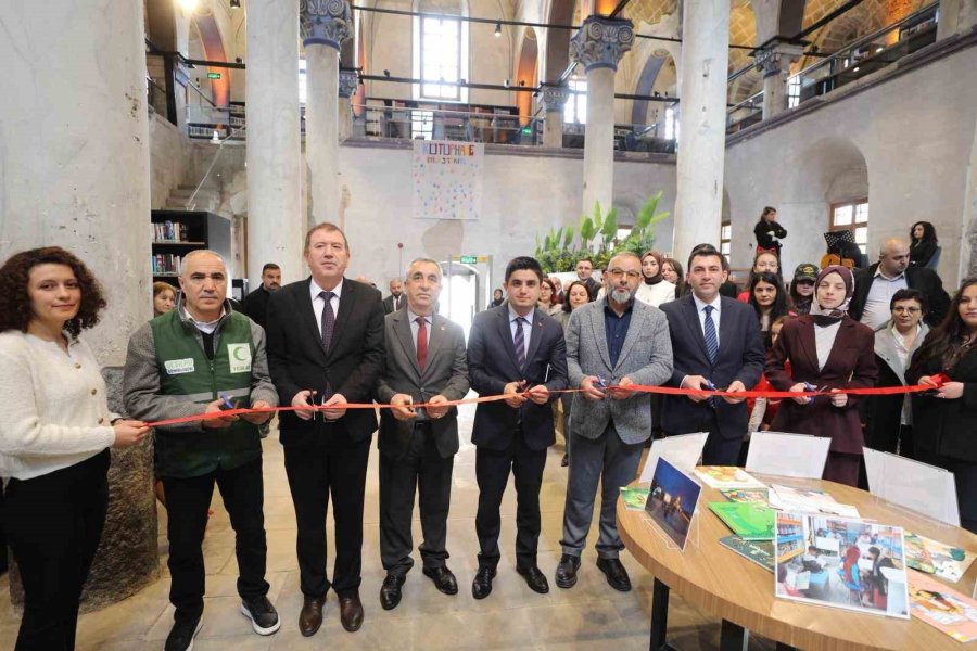 Kütüphane Haftası Niğde’de Düzenlenen Törenle Başladı