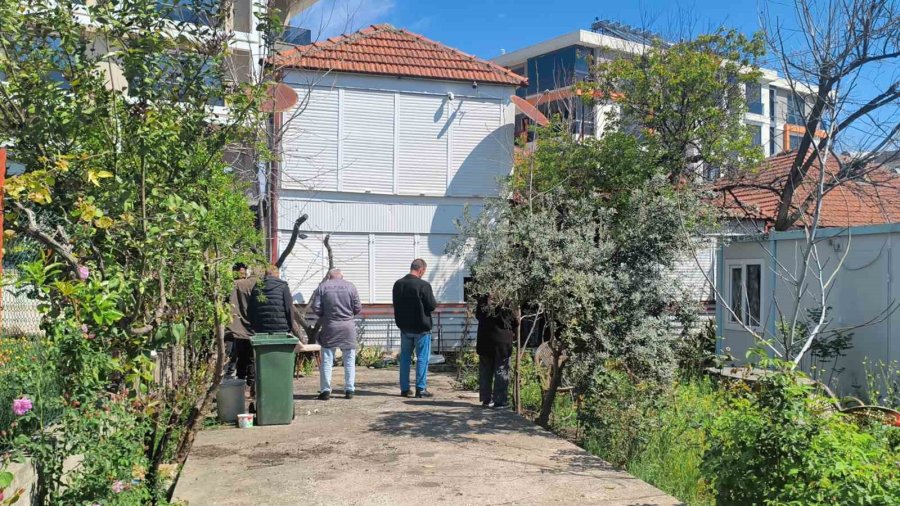 Antalya’da 15 Gün Önce Anjiyo Olan Şahıs Evinde Ölü Olarak Bulundu