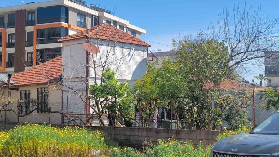 Antalya’da 15 Gün Önce Anjiyo Olan Şahıs Evinde Ölü Olarak Bulundu