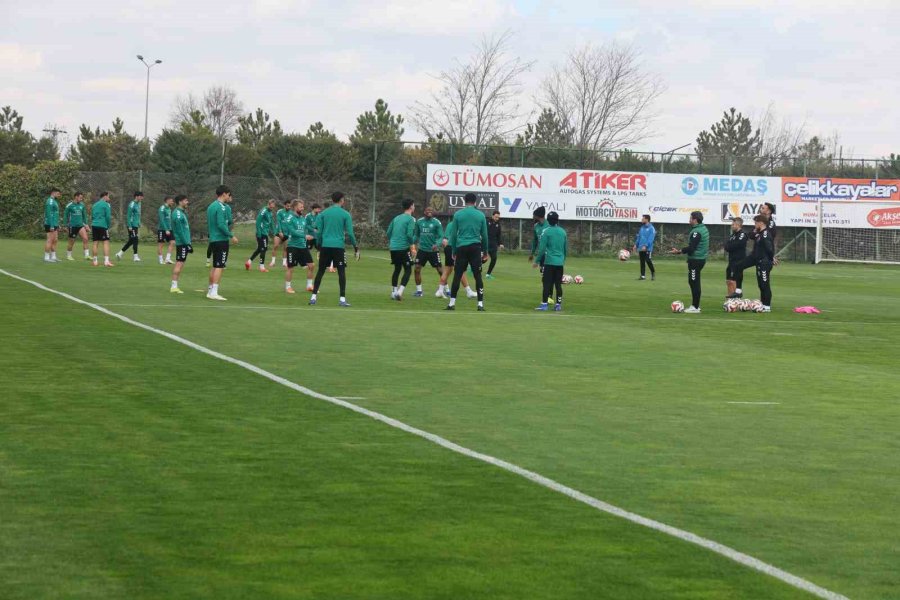 İlhan Palut: "her Maç Önemli Her Puan Önemli"