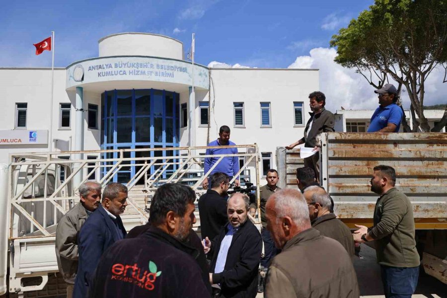 Hortum Ve Yağıştan Zarar Gören Kumlucalı Çiftçilere Sera Naylonu Desteği