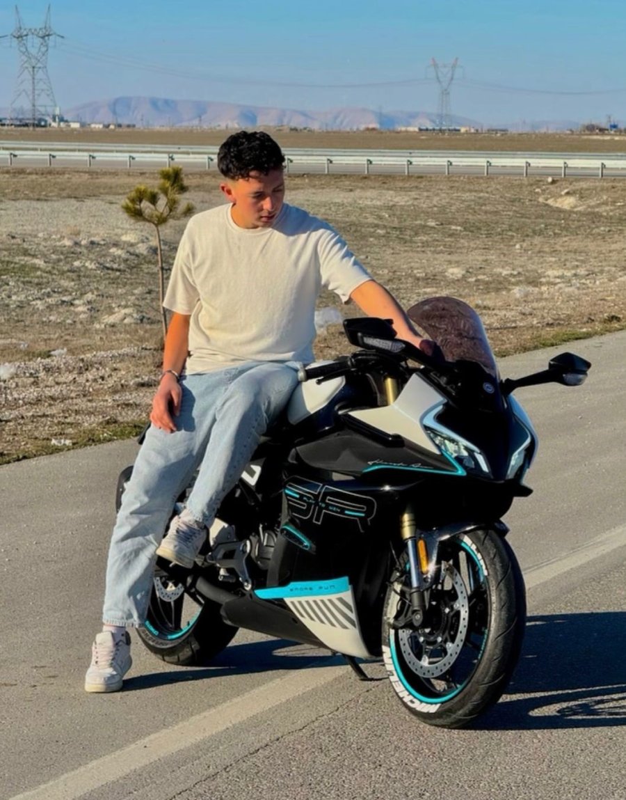 Konya’da Bayram Günü Yaşanan Kazada Ağır Yaralanan Motosikletli Genç Kurtarılamadı