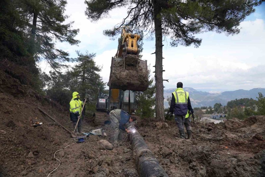 Mersin’de Heyelan Bölgesinde Hasar Gören İçme Suyu Hattı Onarıldı