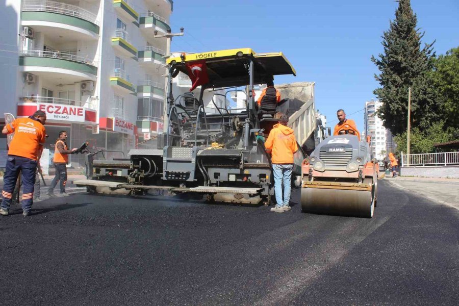 Mersin’de Yol Yenileme Çalışmaları Sürüyor