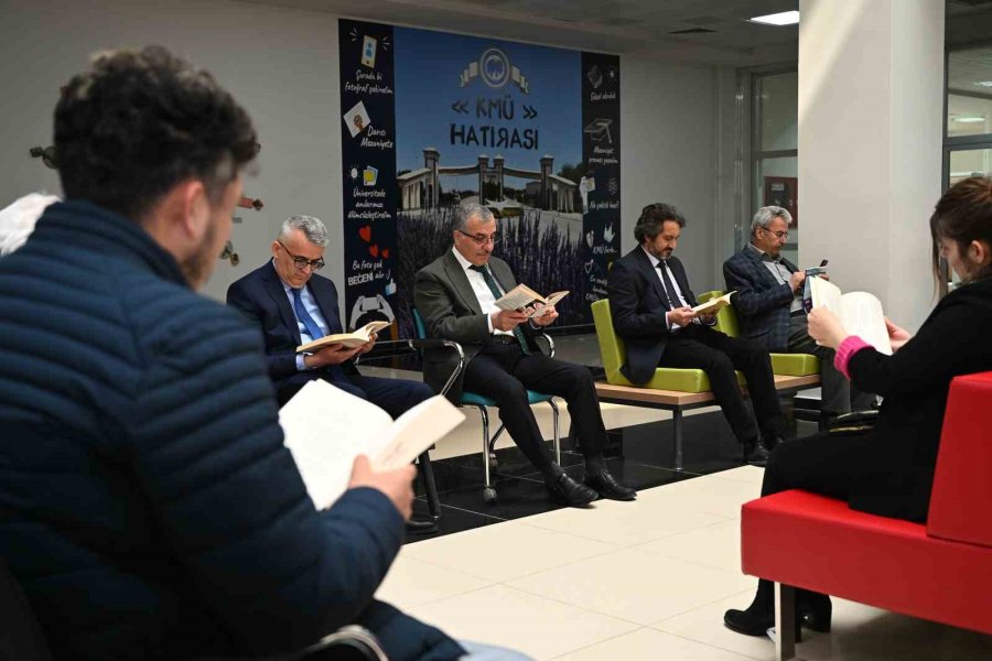 Kütüphane Haftası’nda Kitap Tutkunları Ödüllendirildi