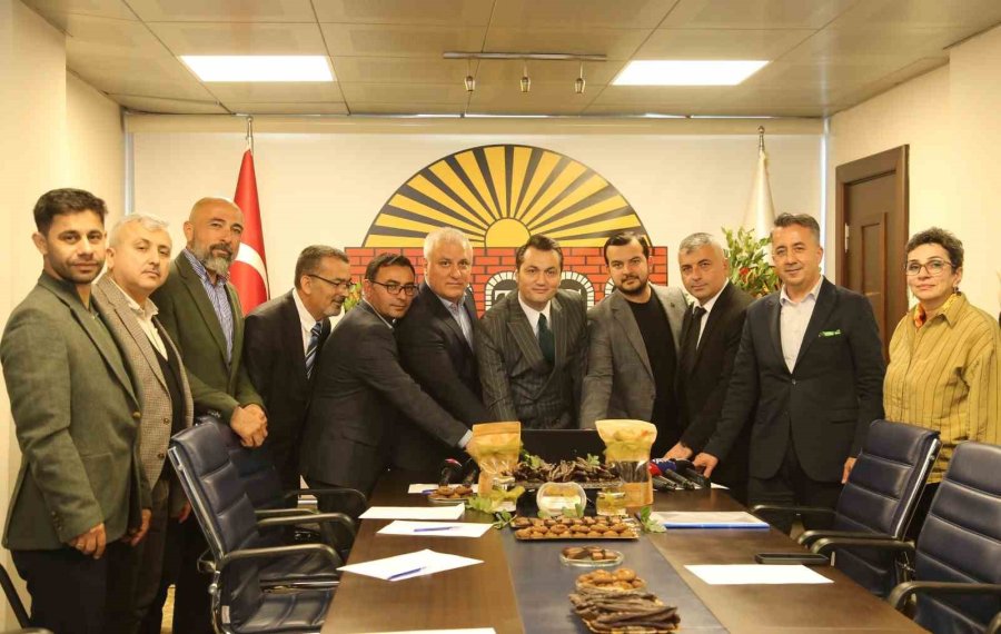 Altso Başkanı Erdem: "alanya Keçiboynuzunu Uluslararası Alanda Tanıtmak Adına Çalışmalarımıza Kararlılıkla Devam Edeceğiz"