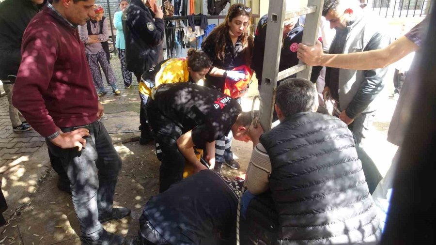 Foseptik Çukuruna Düşen 10 Yaşındaki Çocuk Operasyonla Kurtarıldı