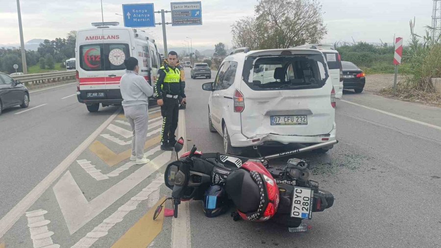 Kazanın Ardından Şoka Girince Hastaneye Kadar "ben Nasıl Kaza Yaptım" Diye Sordu