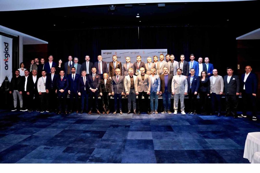 Antgiad Başkanı Ercan Yavaş: "barış Varsa Turizm Vardır"