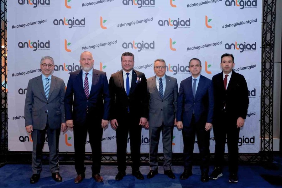 Antgiad Başkanı Ercan Yavaş: "barış Varsa Turizm Vardır"