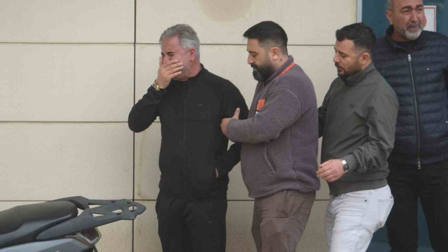 Can Pazarının Yaşandığı Sahilde Boğulan Genç Yüzündeki Egzama İçin Denize Girmiş