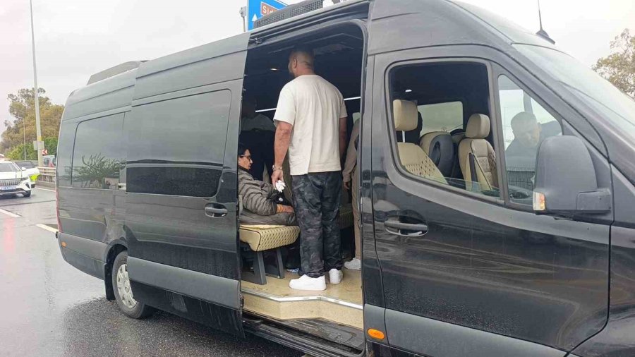 Antalya’da İntihar Teşebbüsü Gibi Kaza Güvenlik Kamerasında