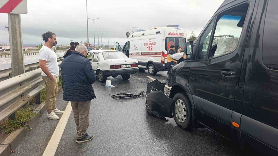 Antalya’da İntihar Teşebbüsü Gibi Kaza Güvenlik Kamerasında