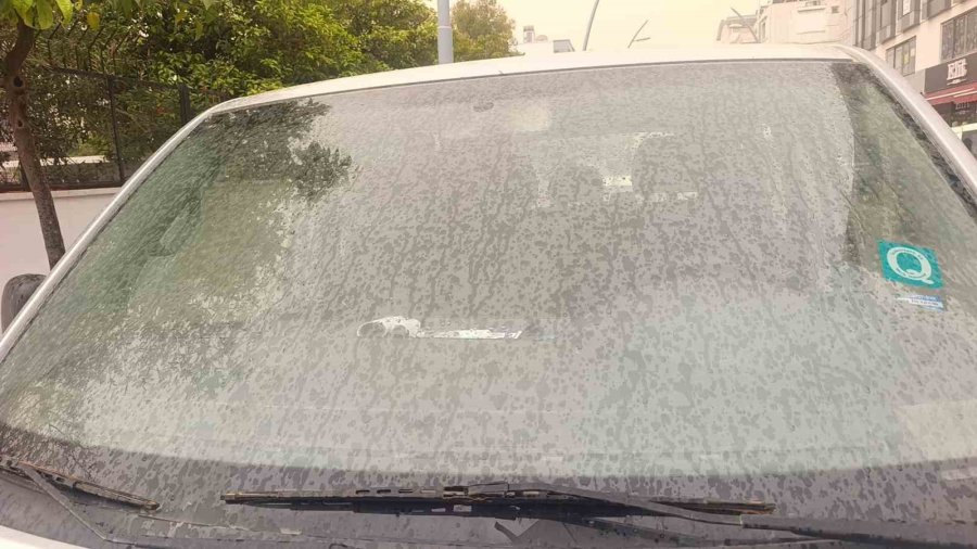 Antalya Semaları Kahverengiye Büründü Sahra Çölü Üzerinden Gelen Toz Taşınımı Çamur Olup Yağdı